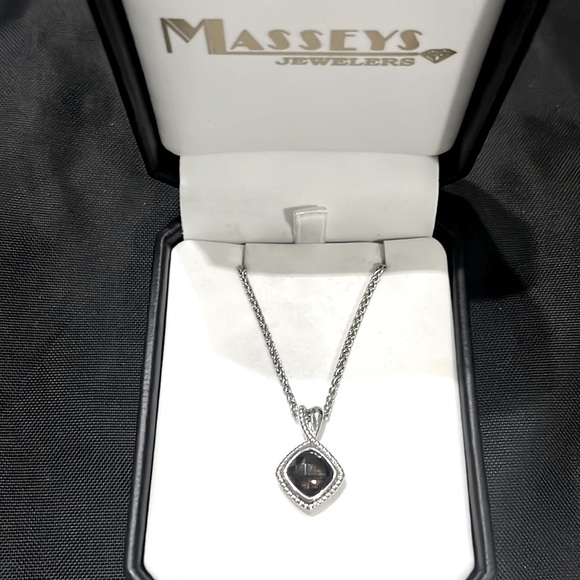 Smokey brown quartz stone encased in a white gold pendant sterling silver chain - Picture 5 of 5